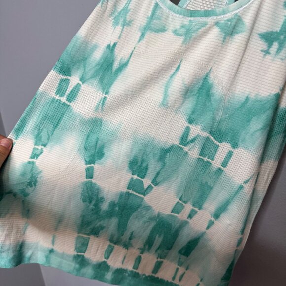 LULULEMON heather tranquil blue tie dye swiftly tank size 10 - Picture 2 of 7